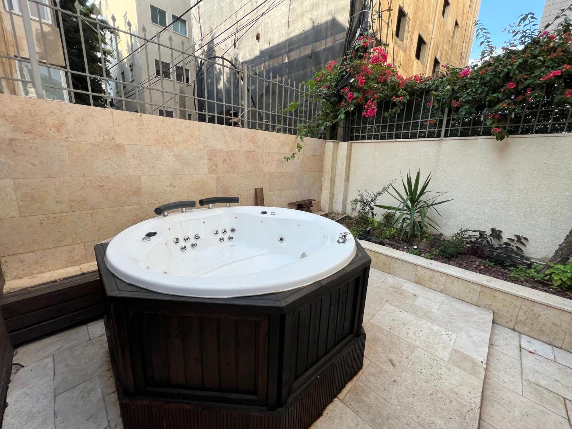 Beer Garden Hotel Tel-Aviv Extérieur photo